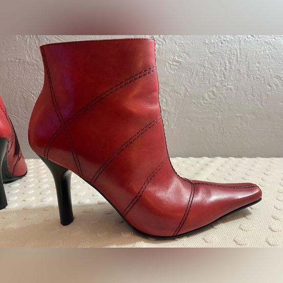 Diba Shoes - DIBA Vintage Red Bootie